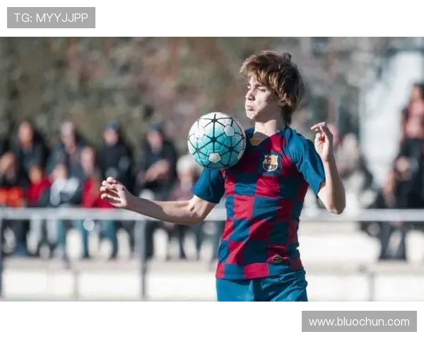 本菲卡关注格雷罗免签风险与年龄